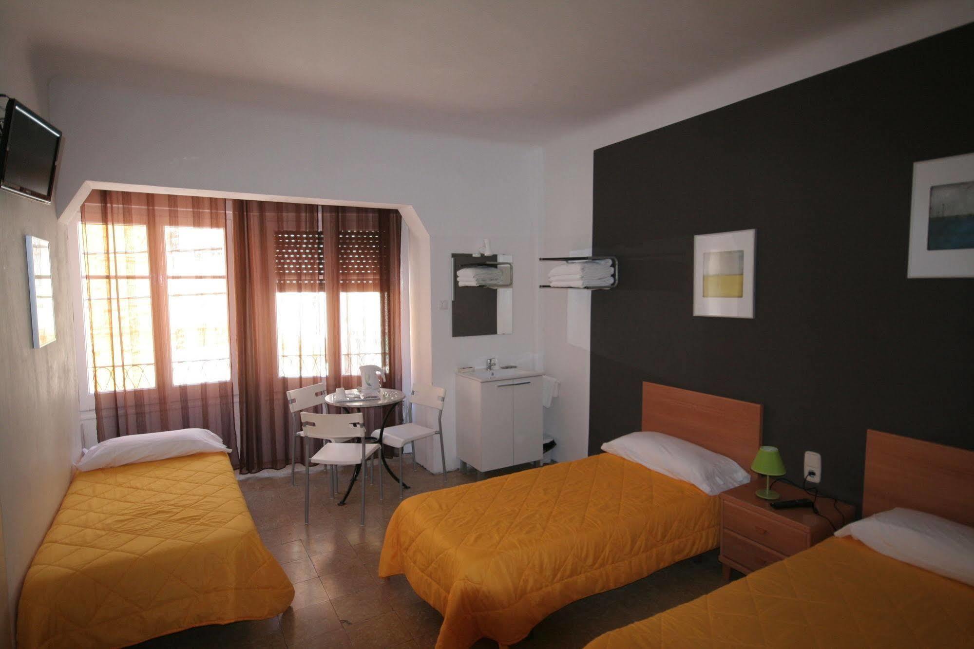 Hostal Juventus Портбоу Экстерьер фото