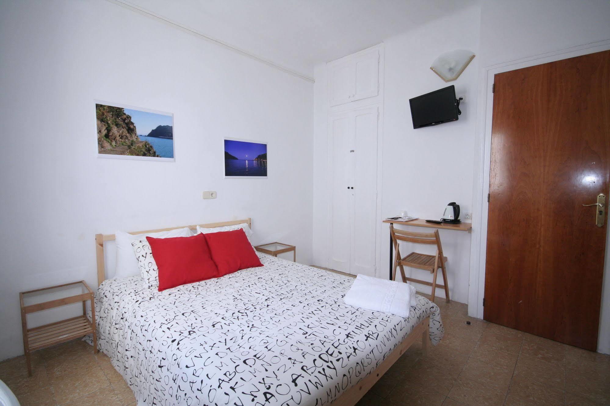 Hostal Juventus Портбоу Экстерьер фото